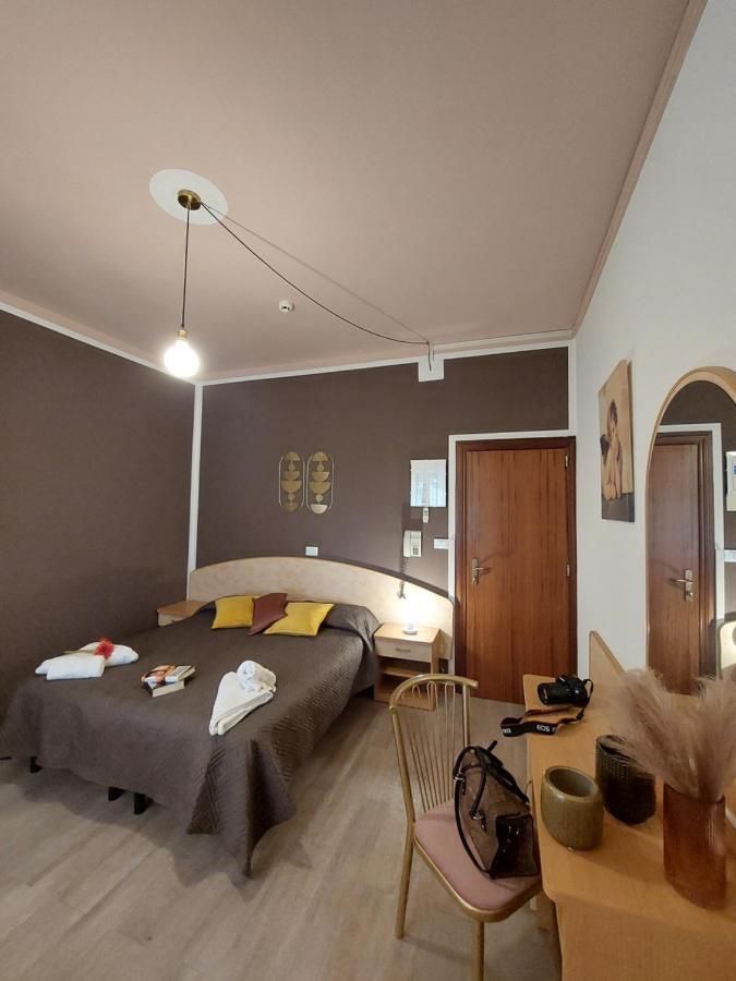 Maison Des Roses 3*